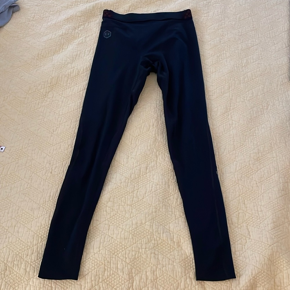 Men’s S UA baselayer (cold gear)